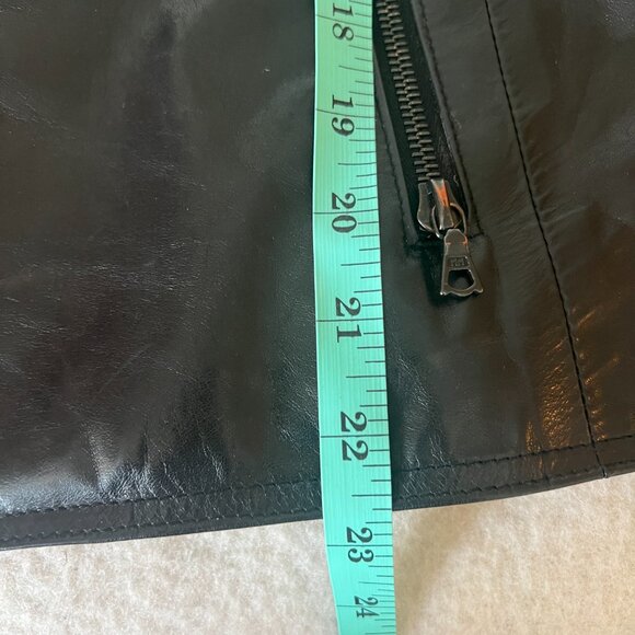 MO851 Fitted Black Leather Jacket - Picture 9 of 10